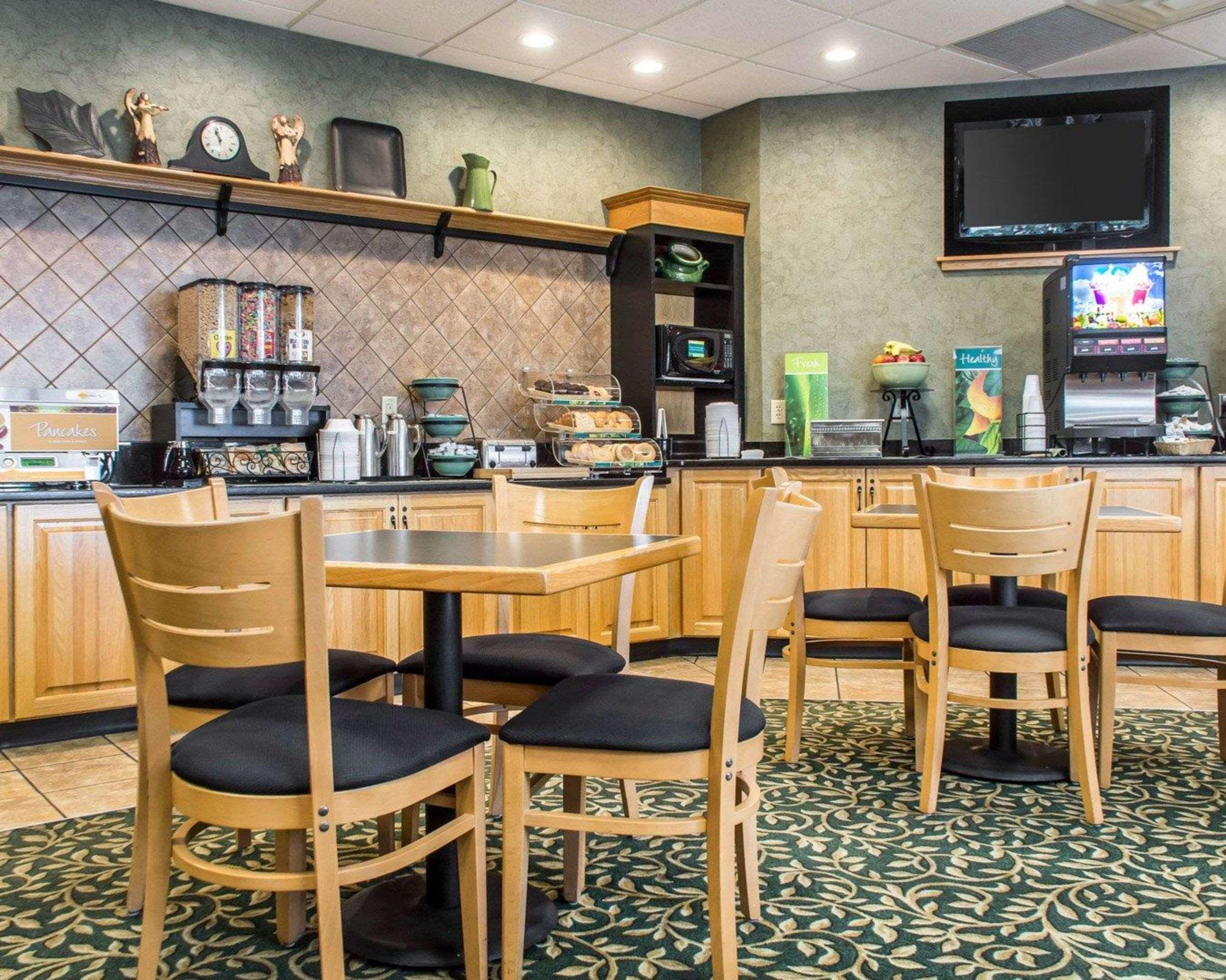 Quality Inn Geneseo Esterno foto
