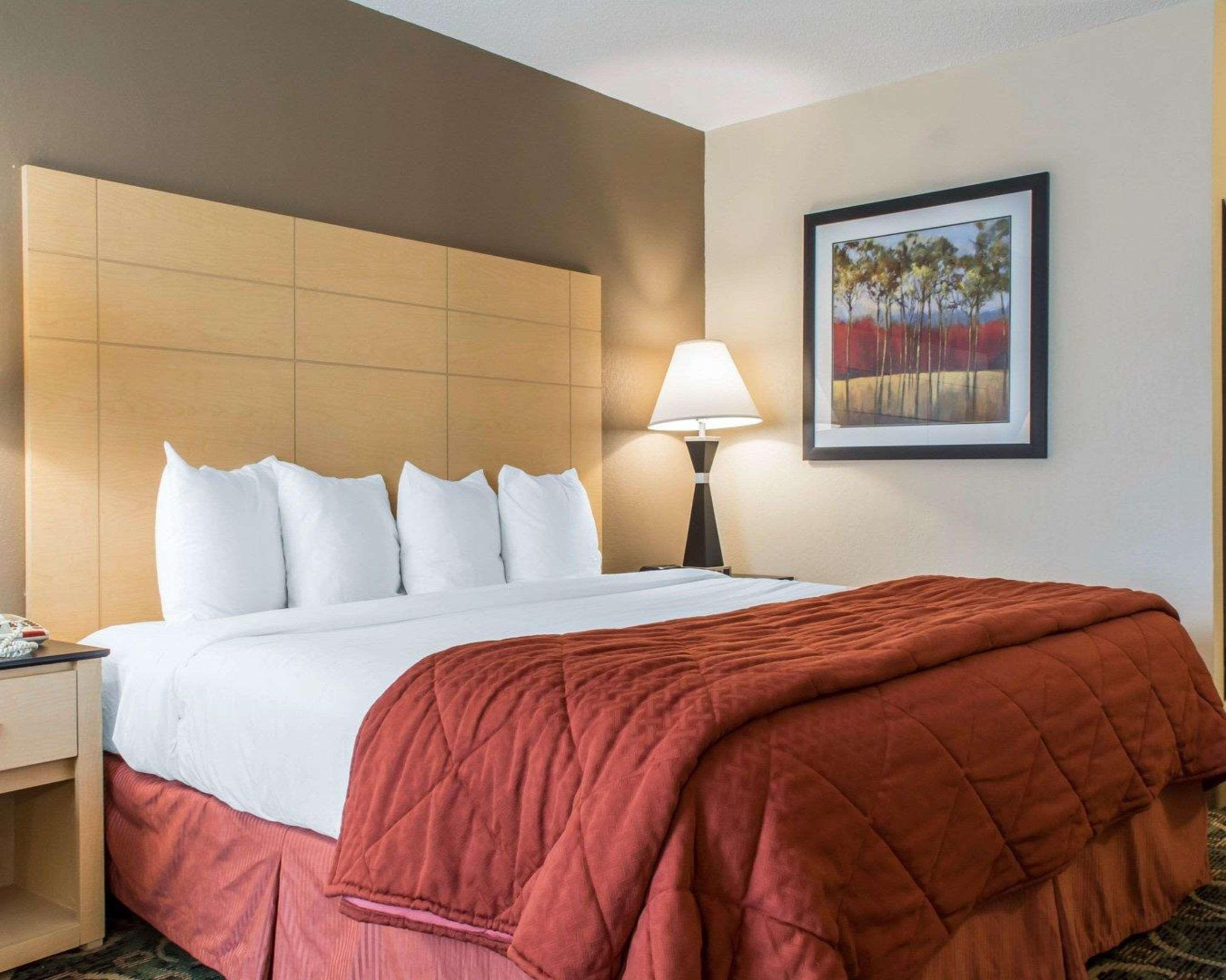 Quality Inn Geneseo Esterno foto