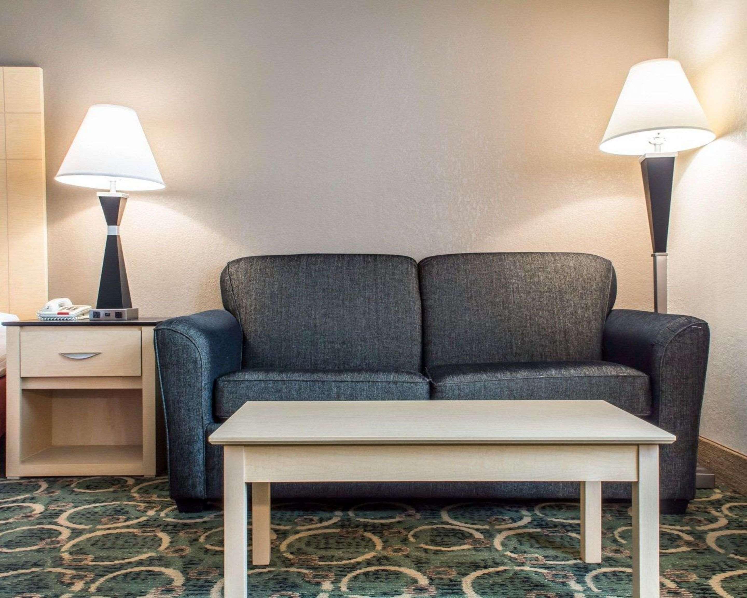 Quality Inn Geneseo Esterno foto